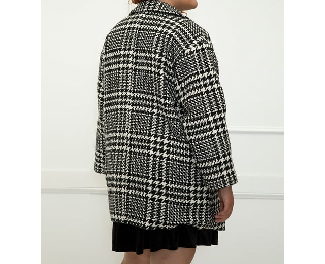 Women's Plus Size Front button closure Houndstooth Coat