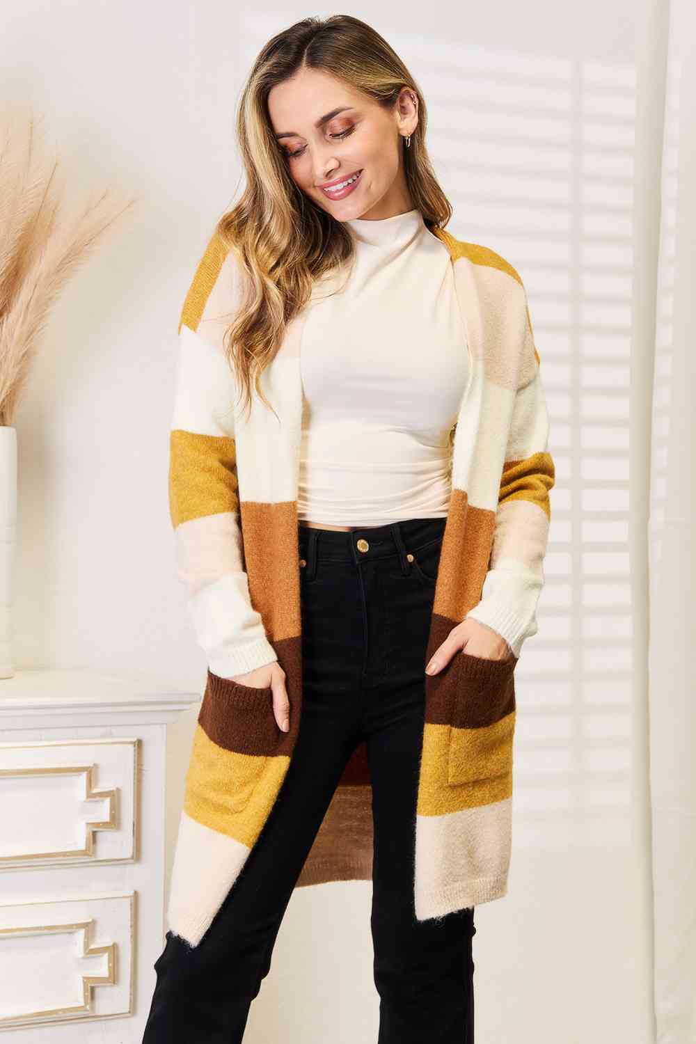 Women's Woven Right Color Block Dropped Shoulder Cardigan