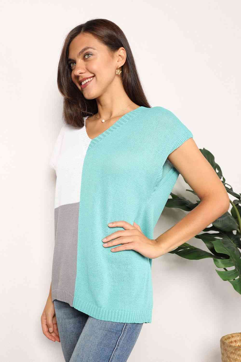 Women's Double Take Color Block V-Neck Knit Top